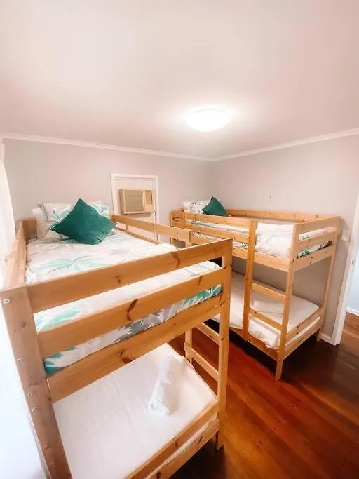 Beach Boutique With River View Maroochydore